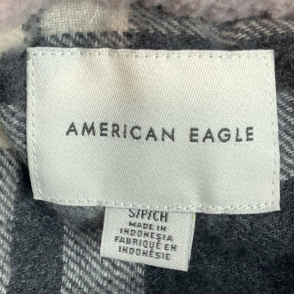 American Eagle Woman's Small‎ Plaid Hoodie – Casual Cozy - Picture 4 of 8